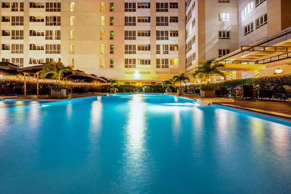 Swimming pool, Swimming pool