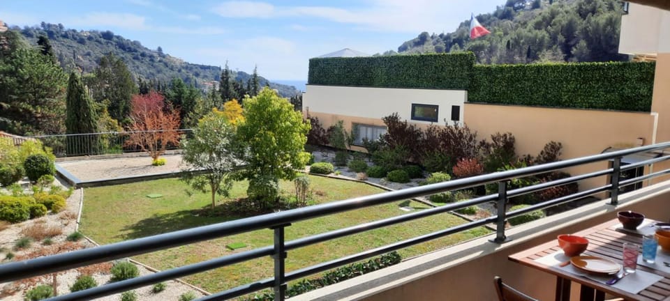 Natural landscape, Balcony/Terrace, Garden view