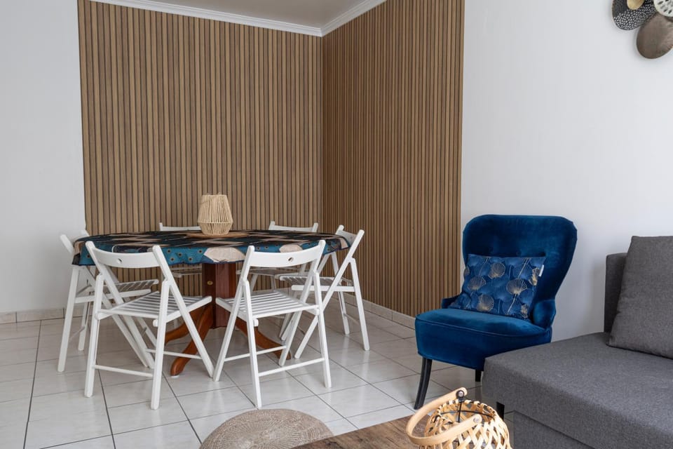 T4 - Charmant Appartement à Saint Aignan Apartment in Centre-Val de Loire