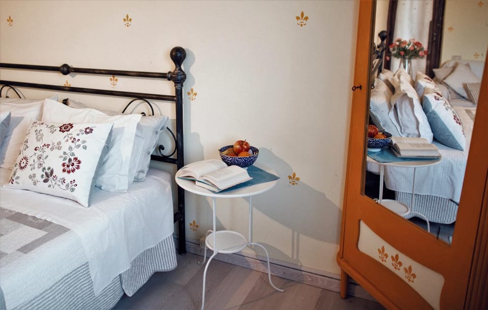 Bed, Decorative detail, Bedroom