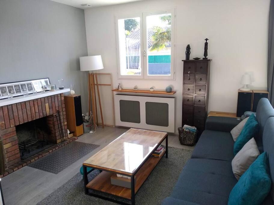 Living room, flat iron
