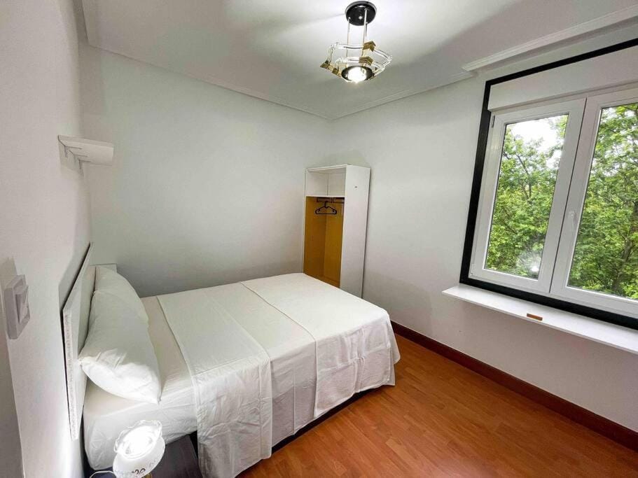 Bilbao/Barakaldo 15min BEC Apartment in Barakaldo