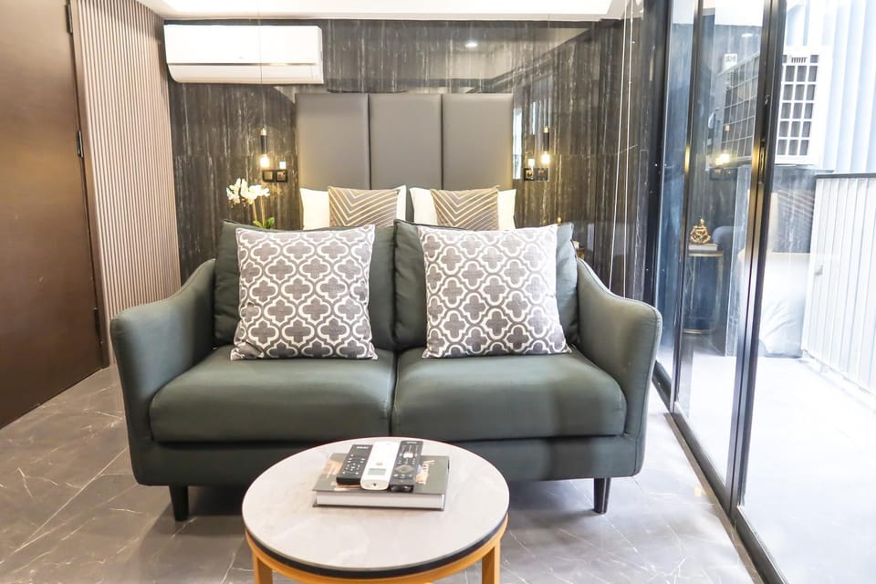 R Residences Apartment in Singapore