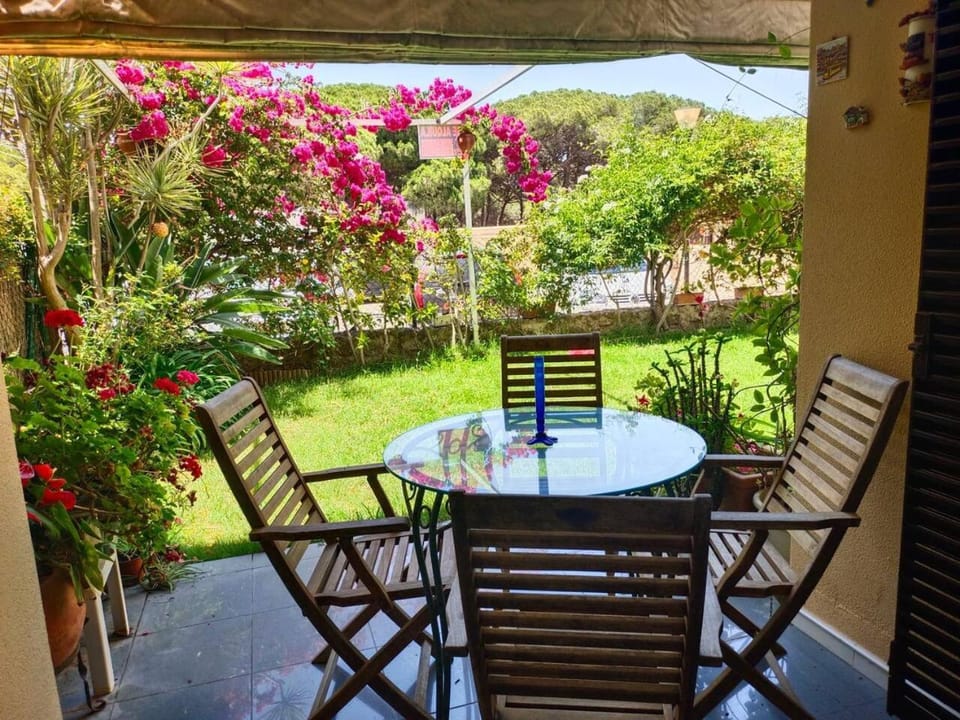 Balcony/Terrace, Garden view