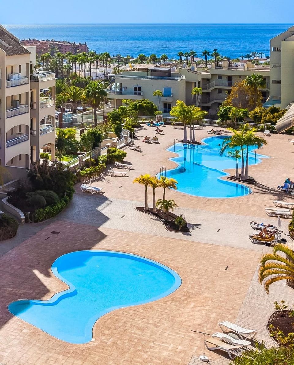 Pool view, Sea view, Swimming pool