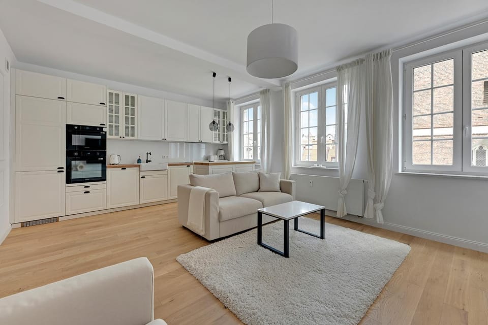 Kitchen or kitchenette, Dining area, pet friendly, stove
