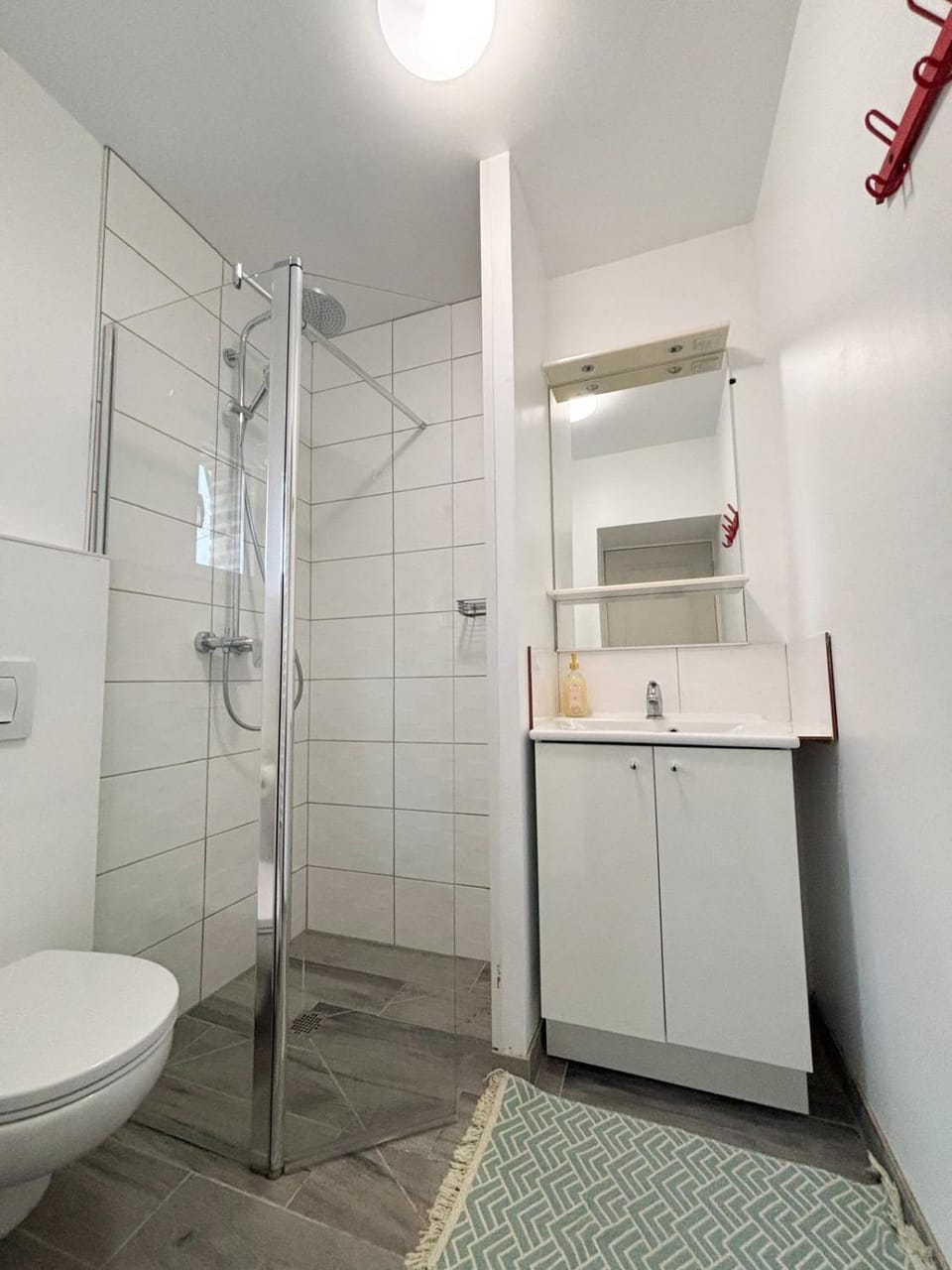 Shower, Toilet, Bathroom