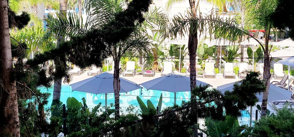Near beach apartment. Apartment in Tirana County, Albania