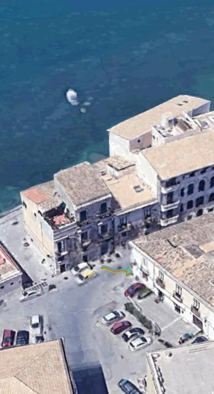 Property building, Bird's eye view