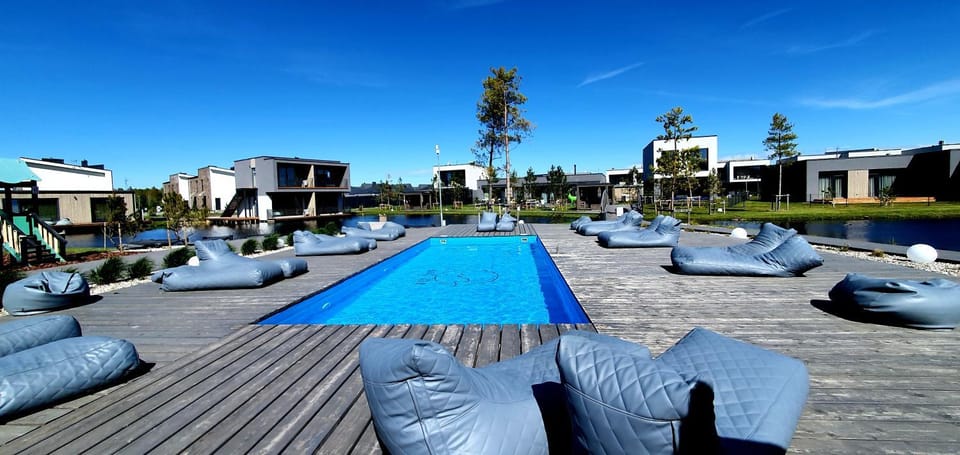Seating area, Evening entertainment, Pool view, Swimming pool, Swimming pool, sunbed