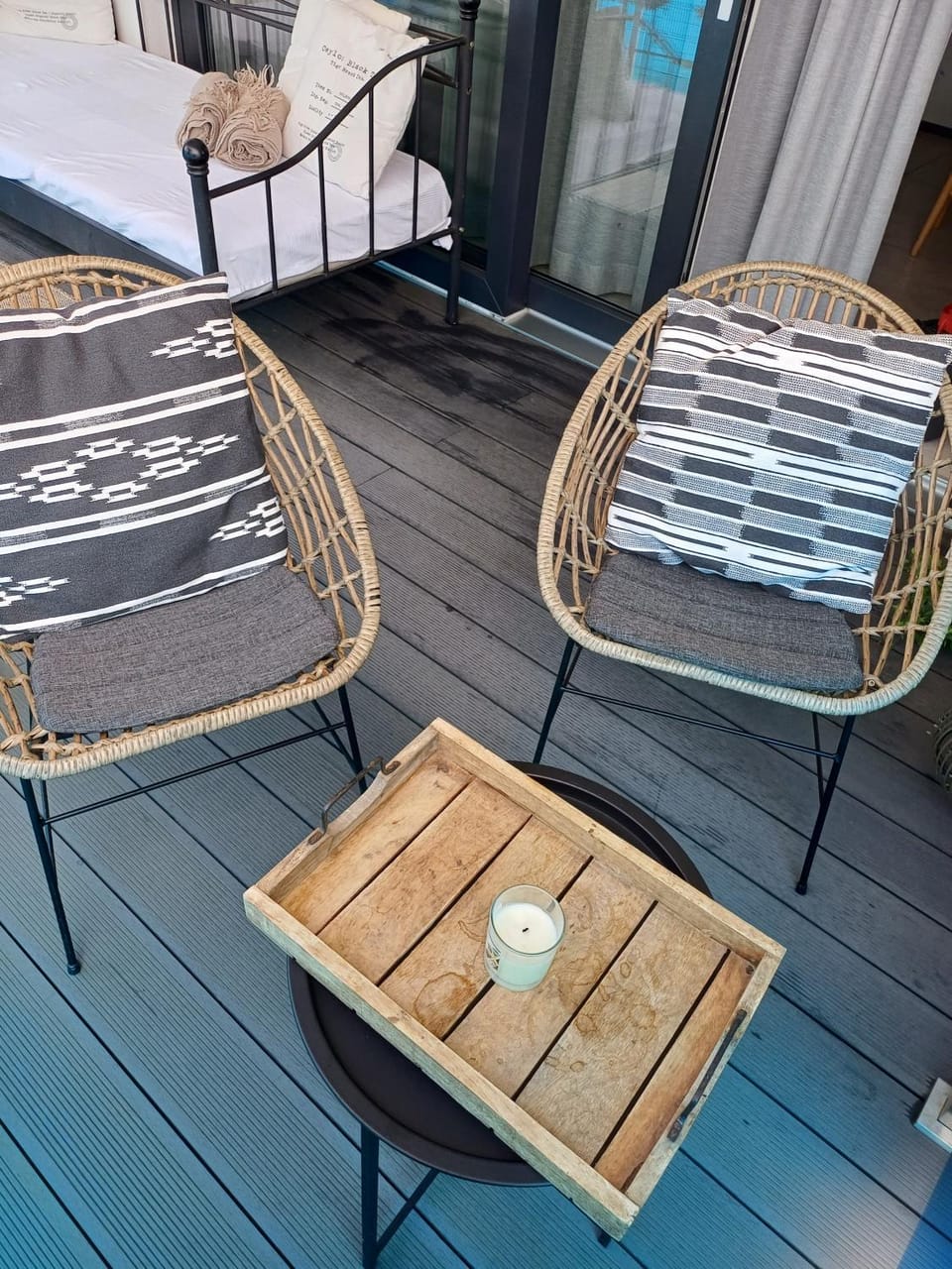 Bed, View (from property/room), Balcony/Terrace, Seating area