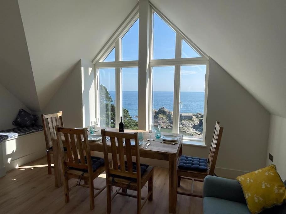 Dining area, Sea view