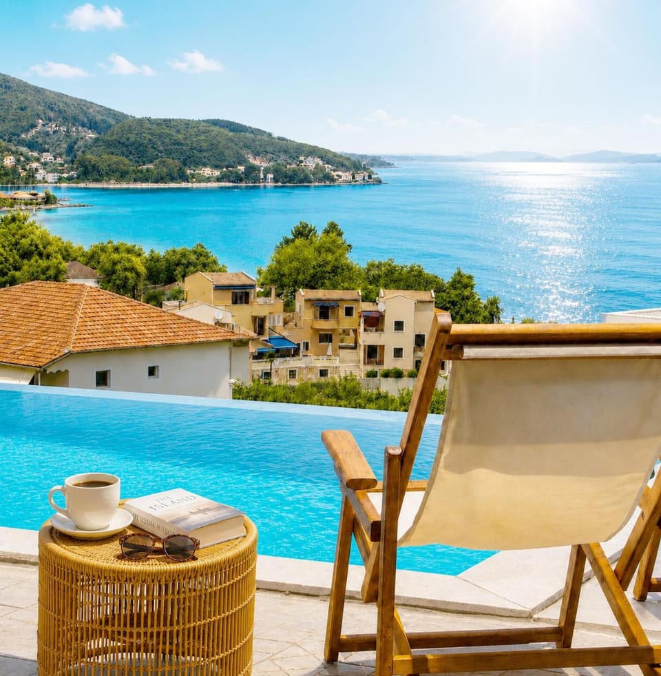 Day, Natural landscape, Living room, Seating area, Mountain view, Sea view