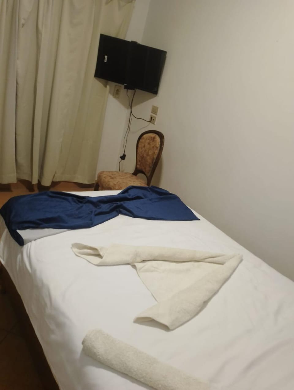 TV and multimedia, Bedroom, towels