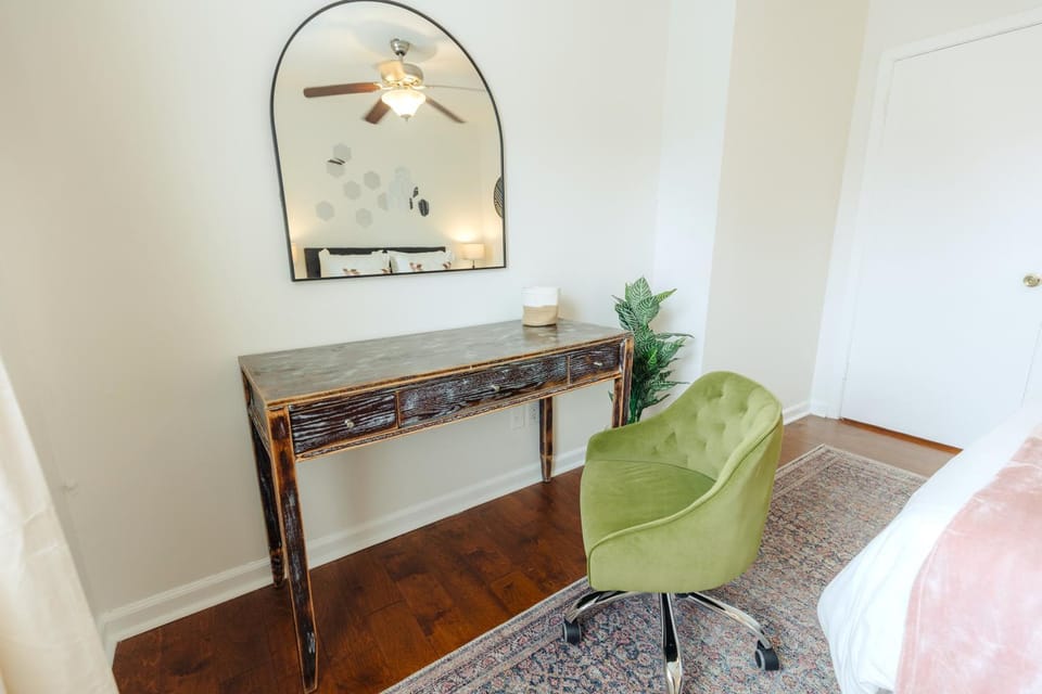 Seating area, hair dresser