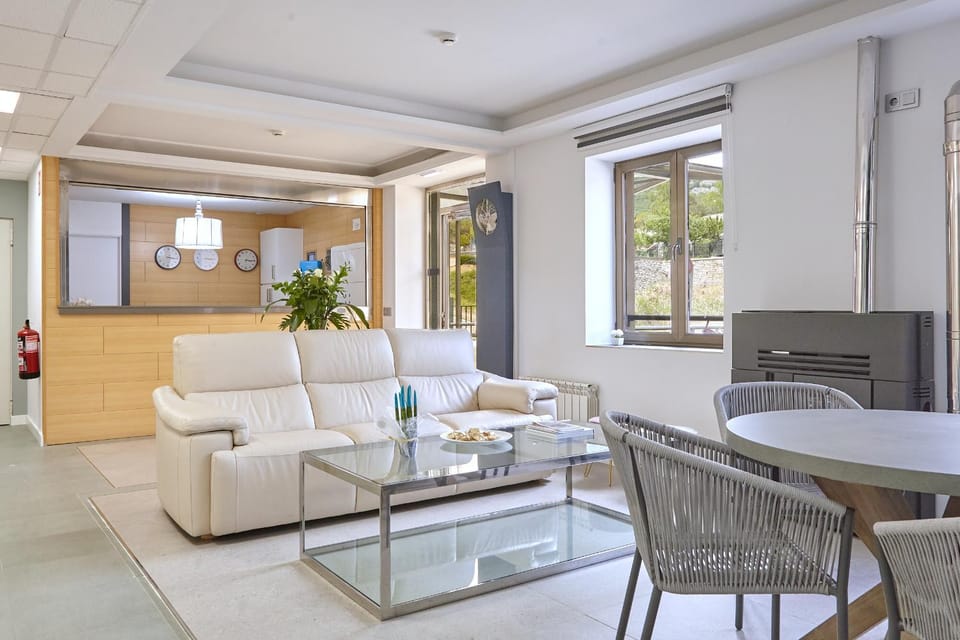 HOSTAL FONTAÑAN Hotel in Castile and León