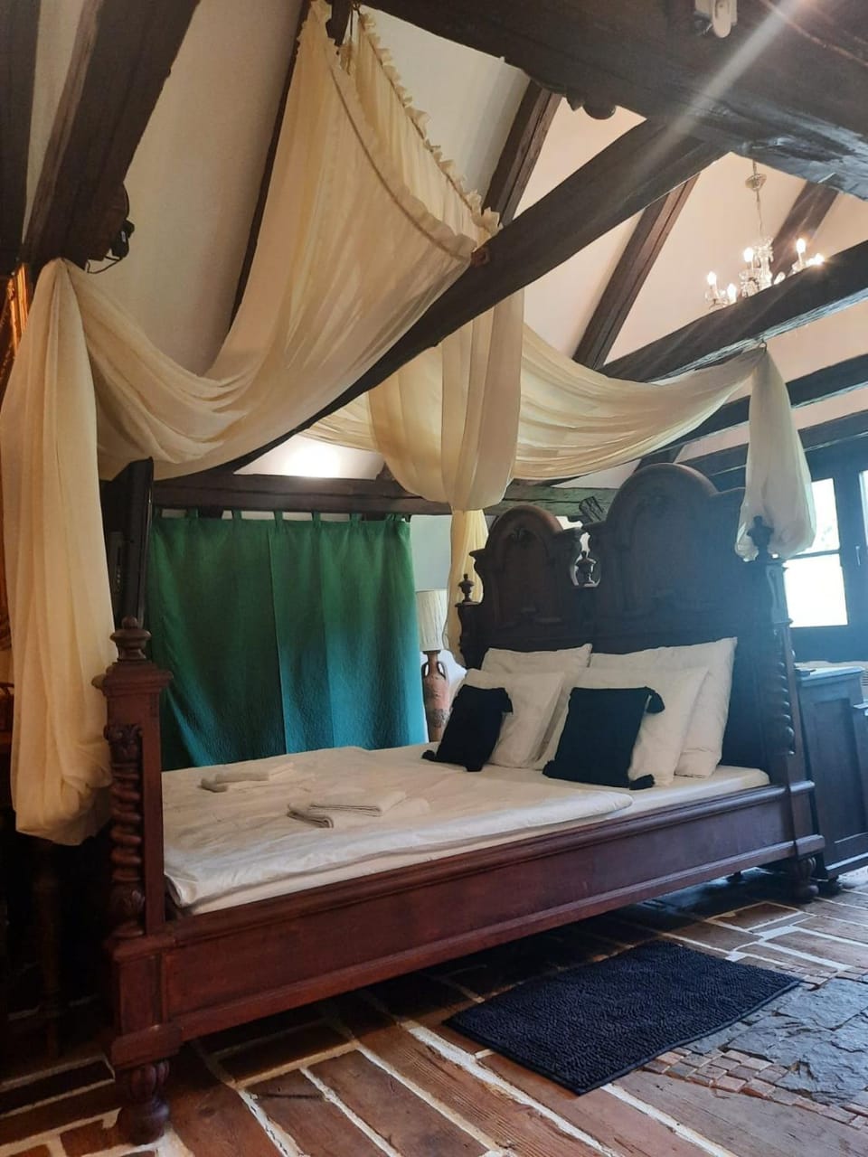 Rustic Charm a Unique and Antique Apartment Apartment in City of Zagreb