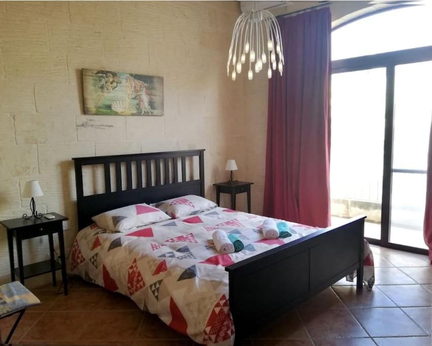 18, Taz-Zghar Farmhouse Villa in Malta