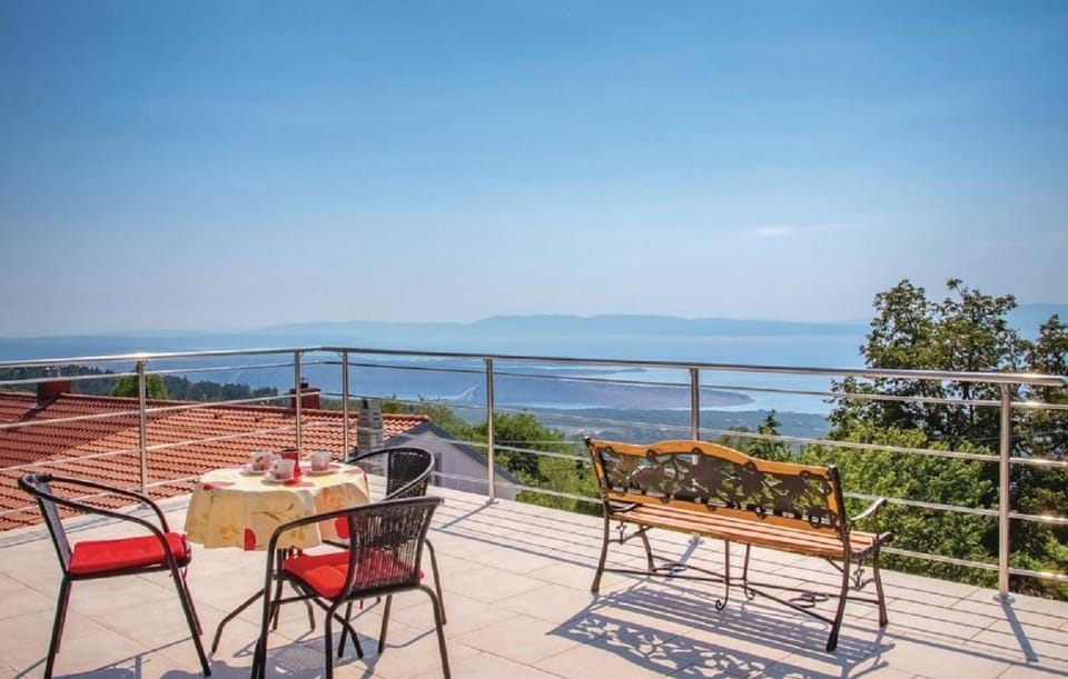 Patio, Natural landscape, Seating area