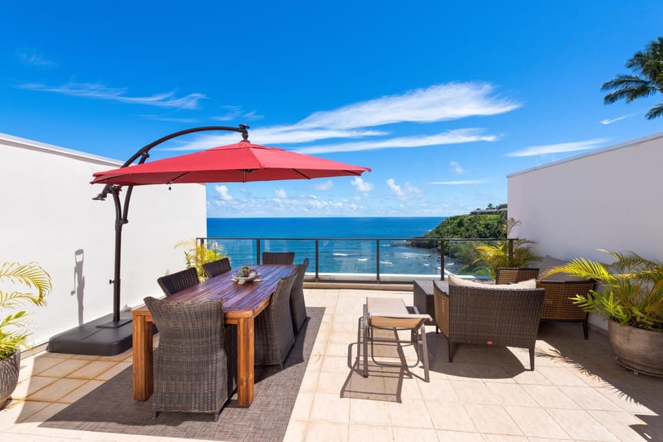 Patio, View (from property/room), Balcony/Terrace, Seating area, Sea view