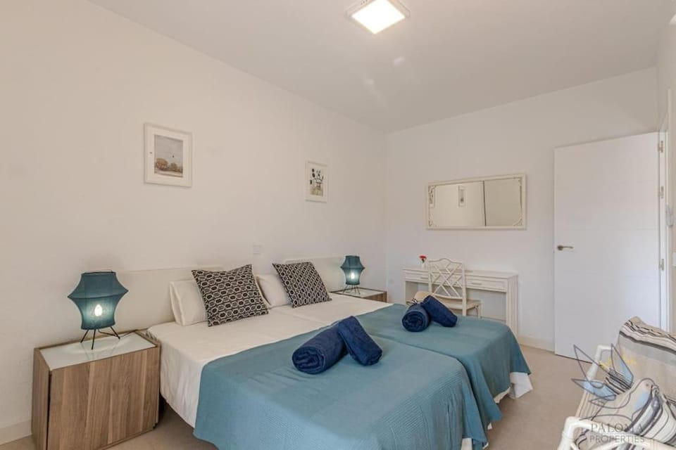 Benal beach 1BDR apartament with water park Apartment in Benalmadena