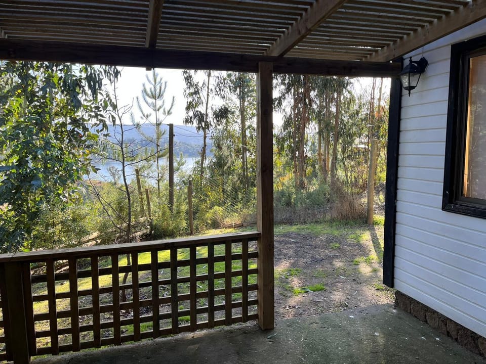 Cabaña aquelarre House in O'Higgins, Chile