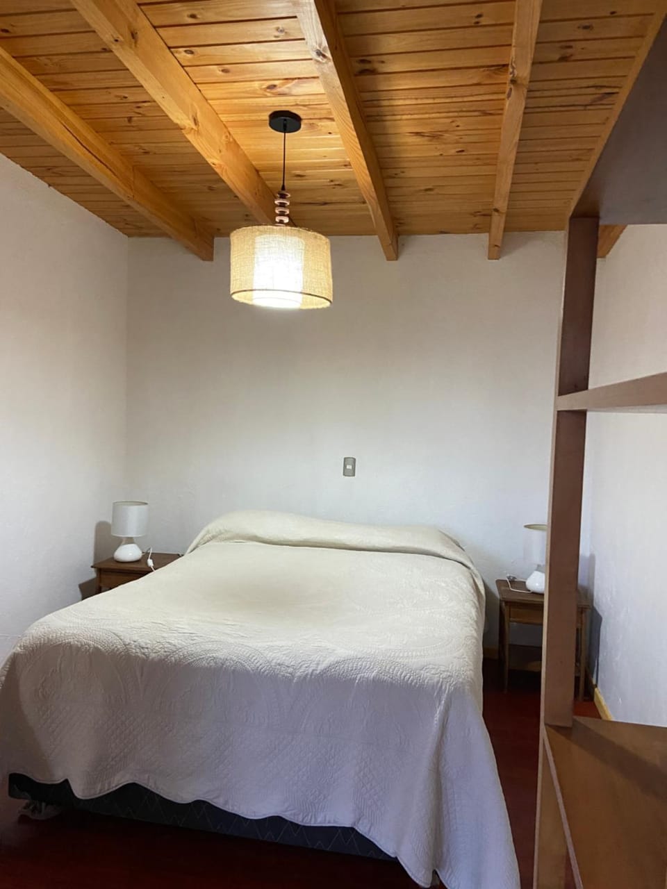 Cabaña aquelarre House in O'Higgins, Chile