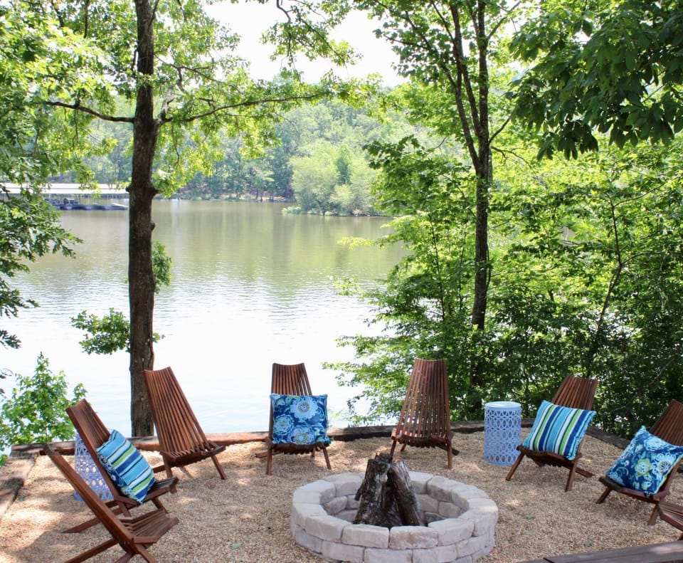 Natural landscape, Seating area, Garden view, Lake view, River view, flat iron