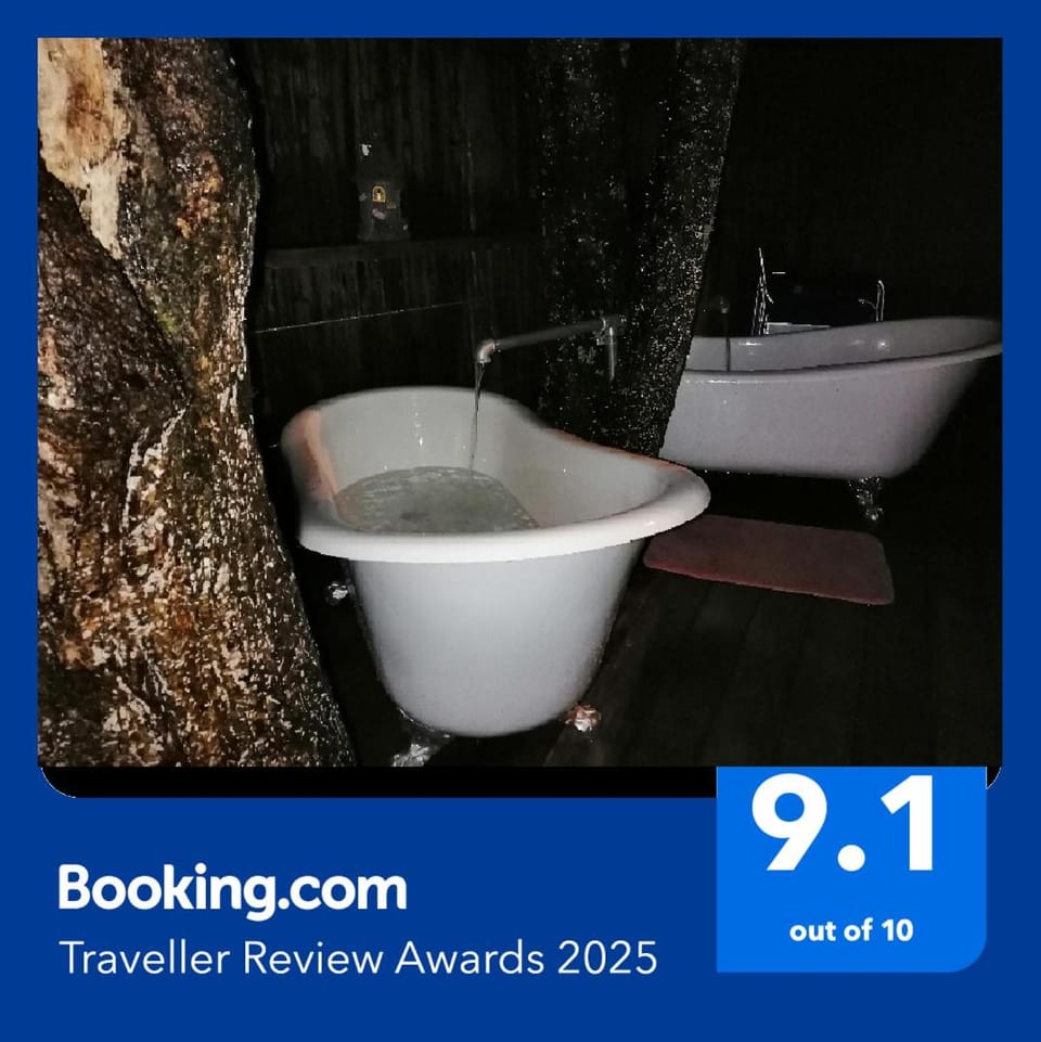 Treehouse Escape for Two Apartment in Rotorua