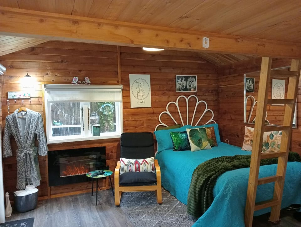 Treehouse Escape for Two Apartment in Rotorua