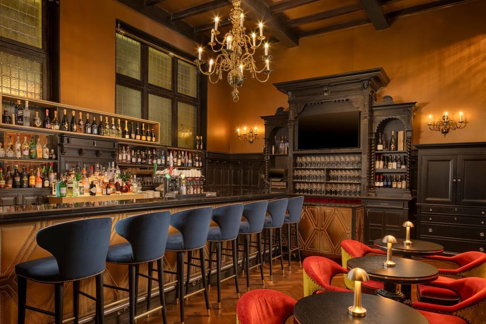 Lounge or bar