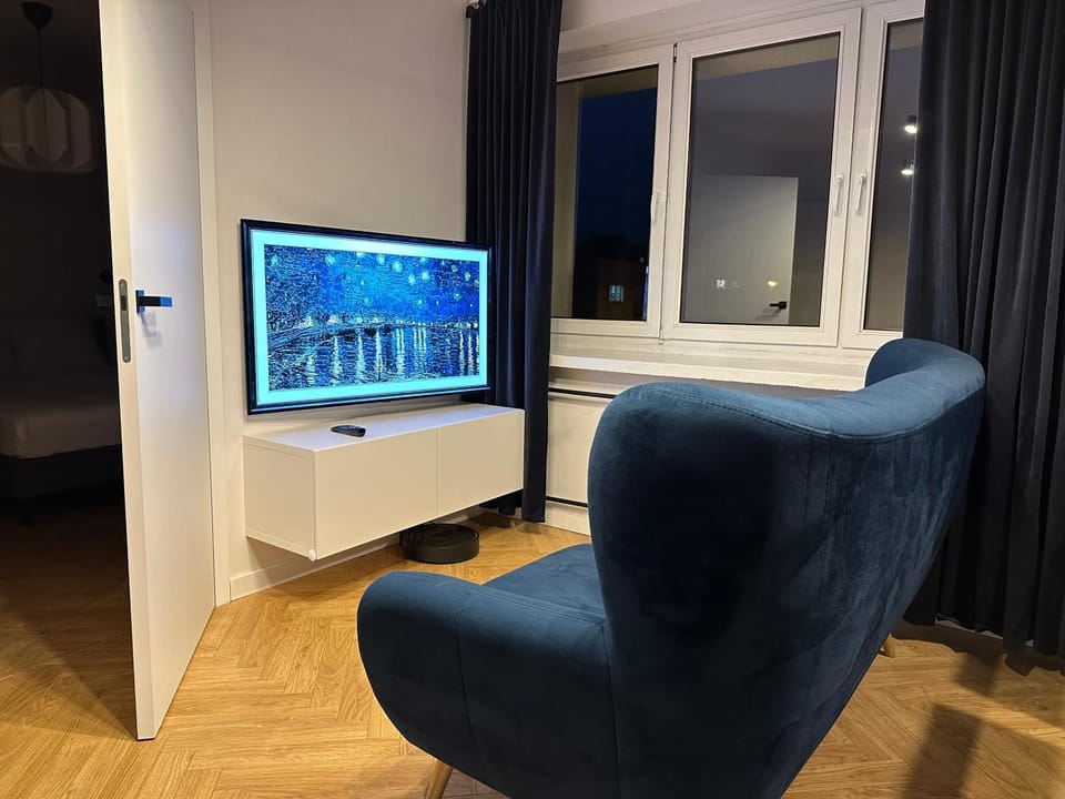 TV and multimedia, Living room