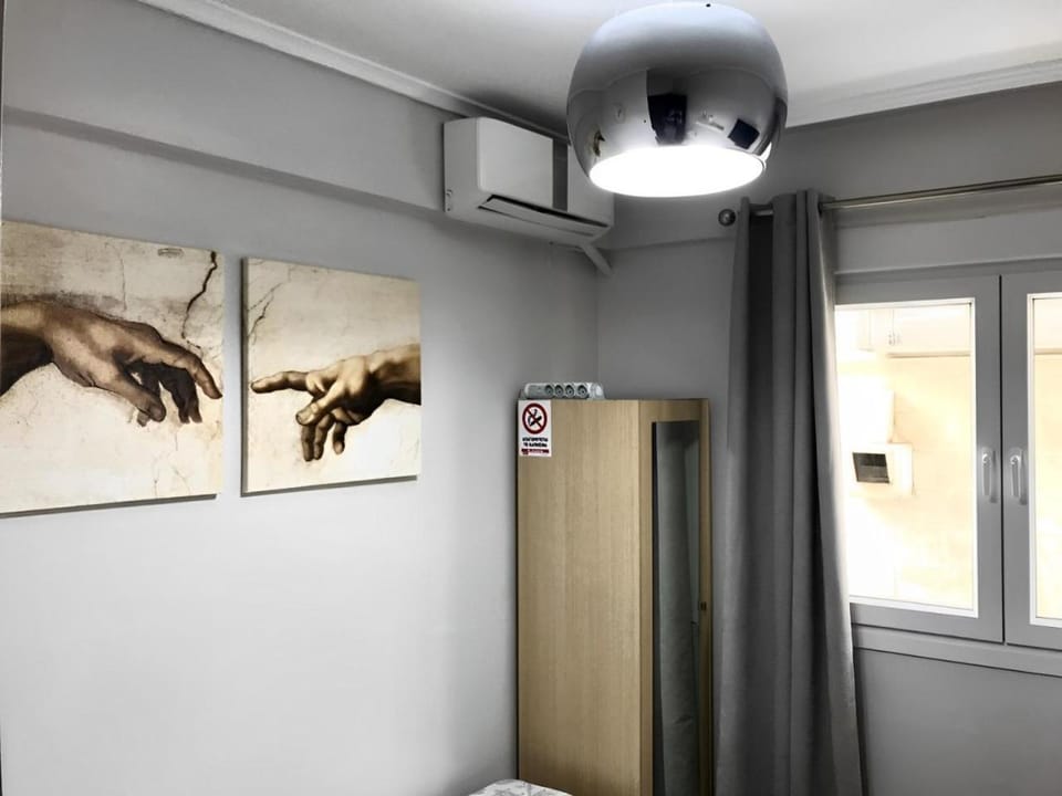 Bedroom, air conditioner