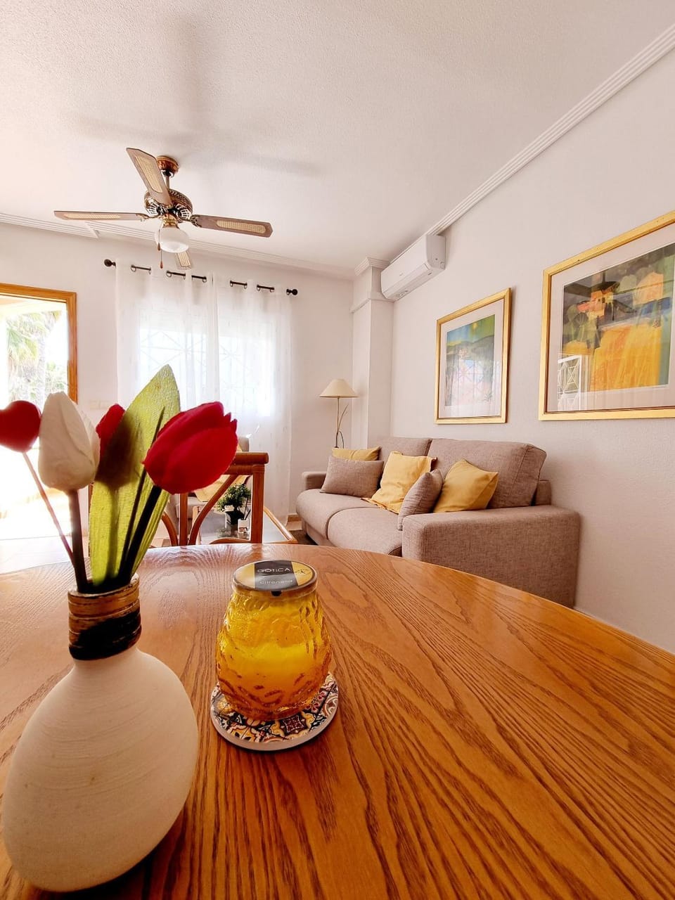 Living room, Dining area