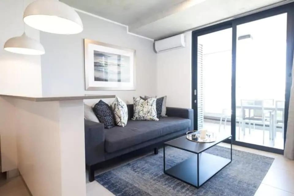 Balcony/Terrace, Living room