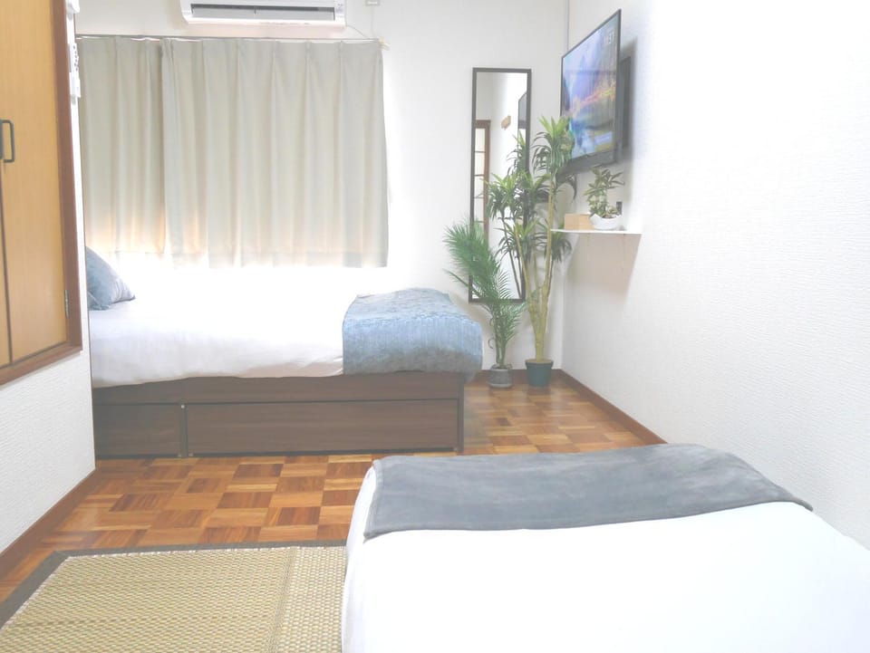 Bed, TV and multimedia, Bedroom, air conditioner