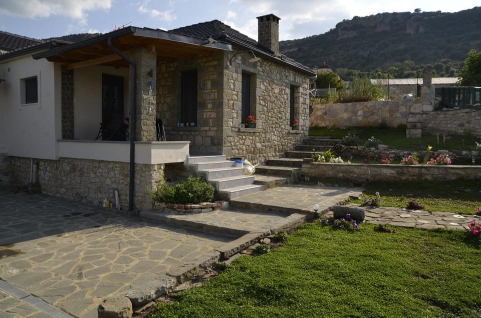 Balcony/Terrace, Garden view