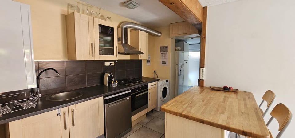 Grand T2 60M² /Jardin 50M² plein sud /Mer à pieds Apartment in La Seyne-sur-Mer