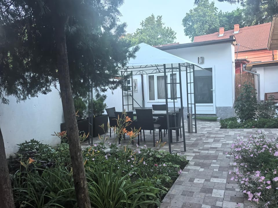 ZORA guest APRTMENT Apartment in Dolj County, Romania