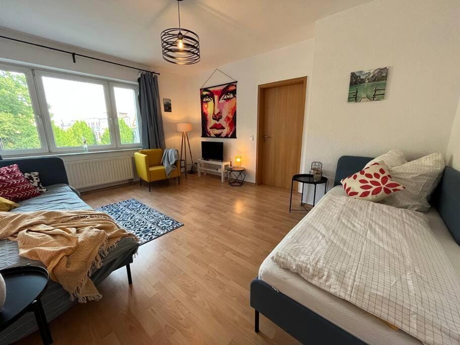 Photo of the whole room, Seating area