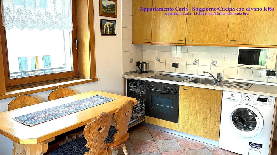 Kitchen or kitchenette, Dining area, dishwasher, minibar, pet friendly, stove, washing machine