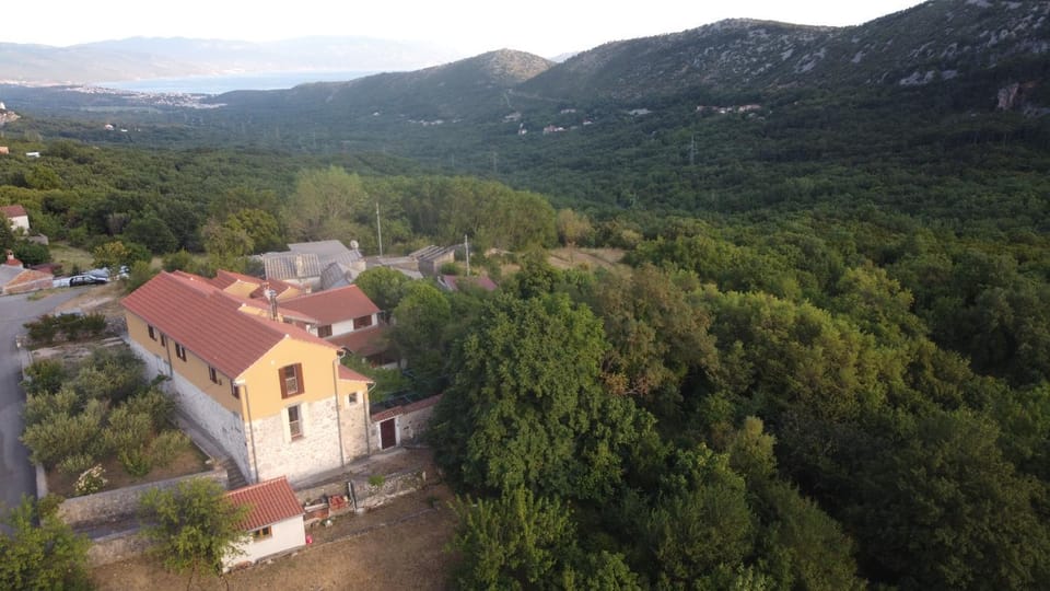 Property building, Bird's eye view