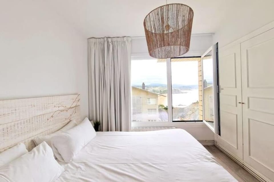 ASTONISHING SEA VIEWS - Club & Pool & Parking by ALOHA Bilbao Apartment in Sopelana