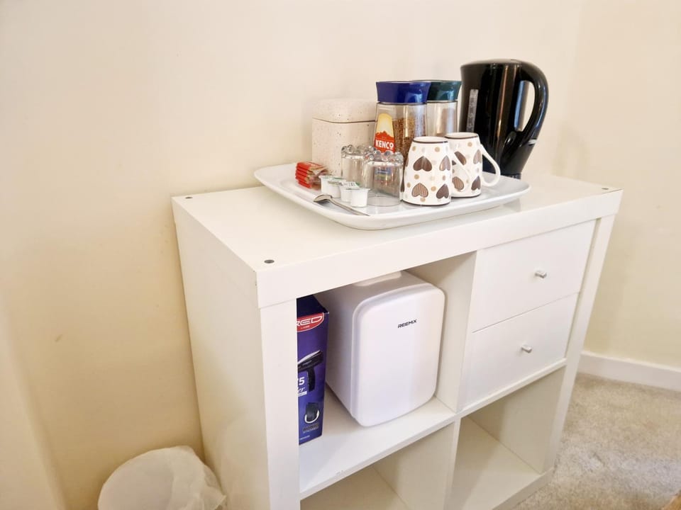 Coffee/tea facilities, Kitchen or kitchenette