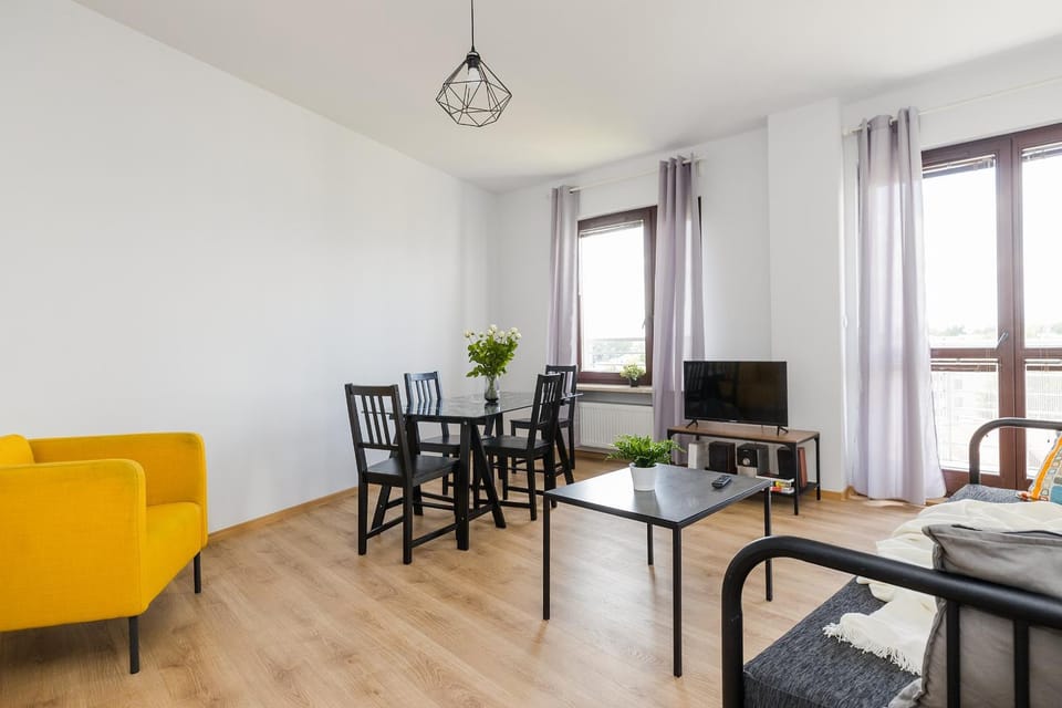 TV and multimedia, Living room, Dining area