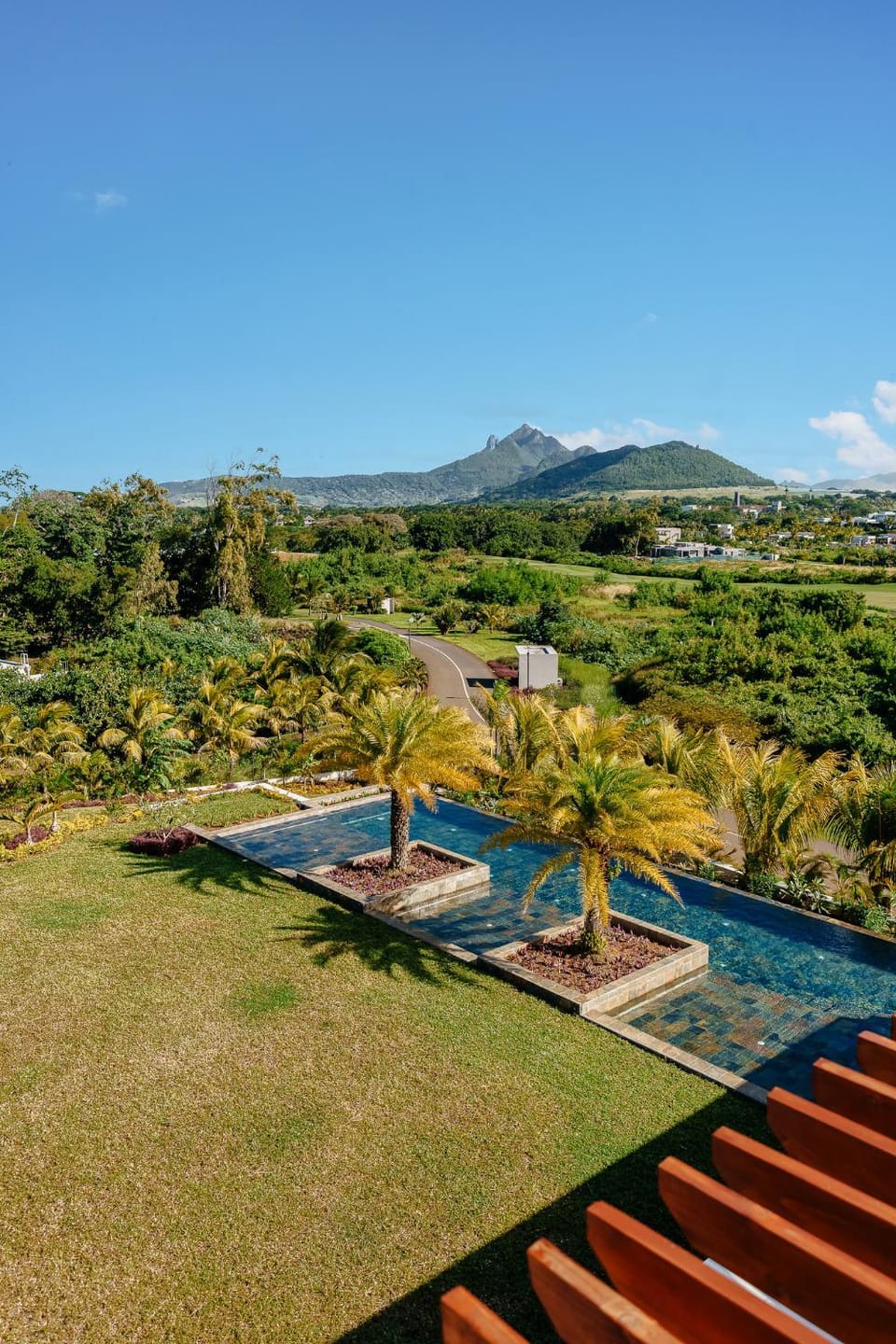 Mountain view, Pool view, Swimming pool