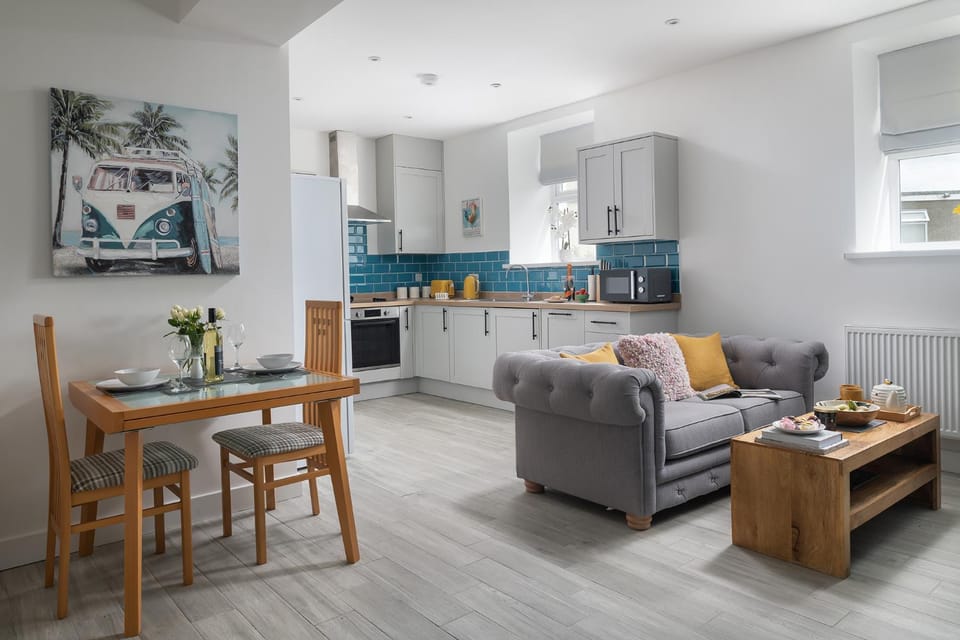 Living room, Dining area, kitchen