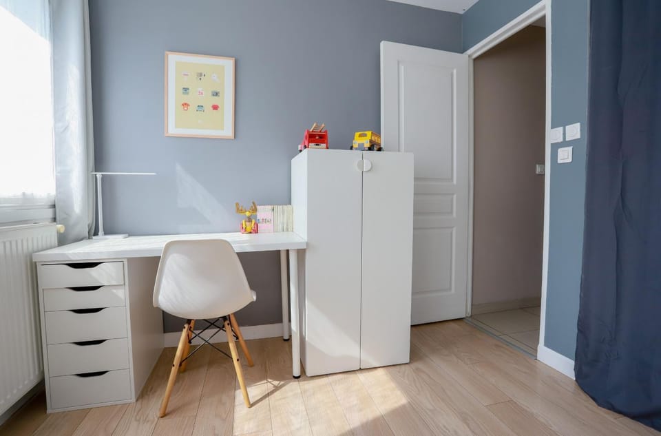Bed, Bedroom