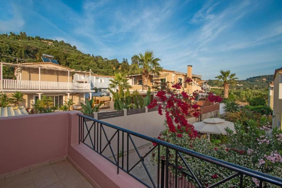 Natural landscape, View (from property/room), Garden view, Mountain view