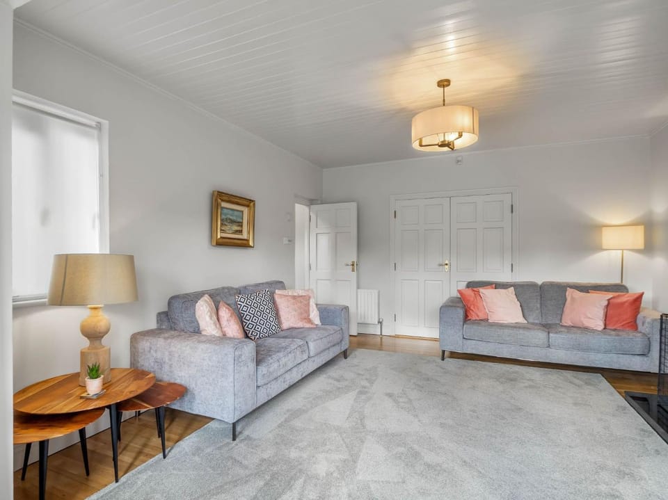 Communal lounge/ TV room, Living room